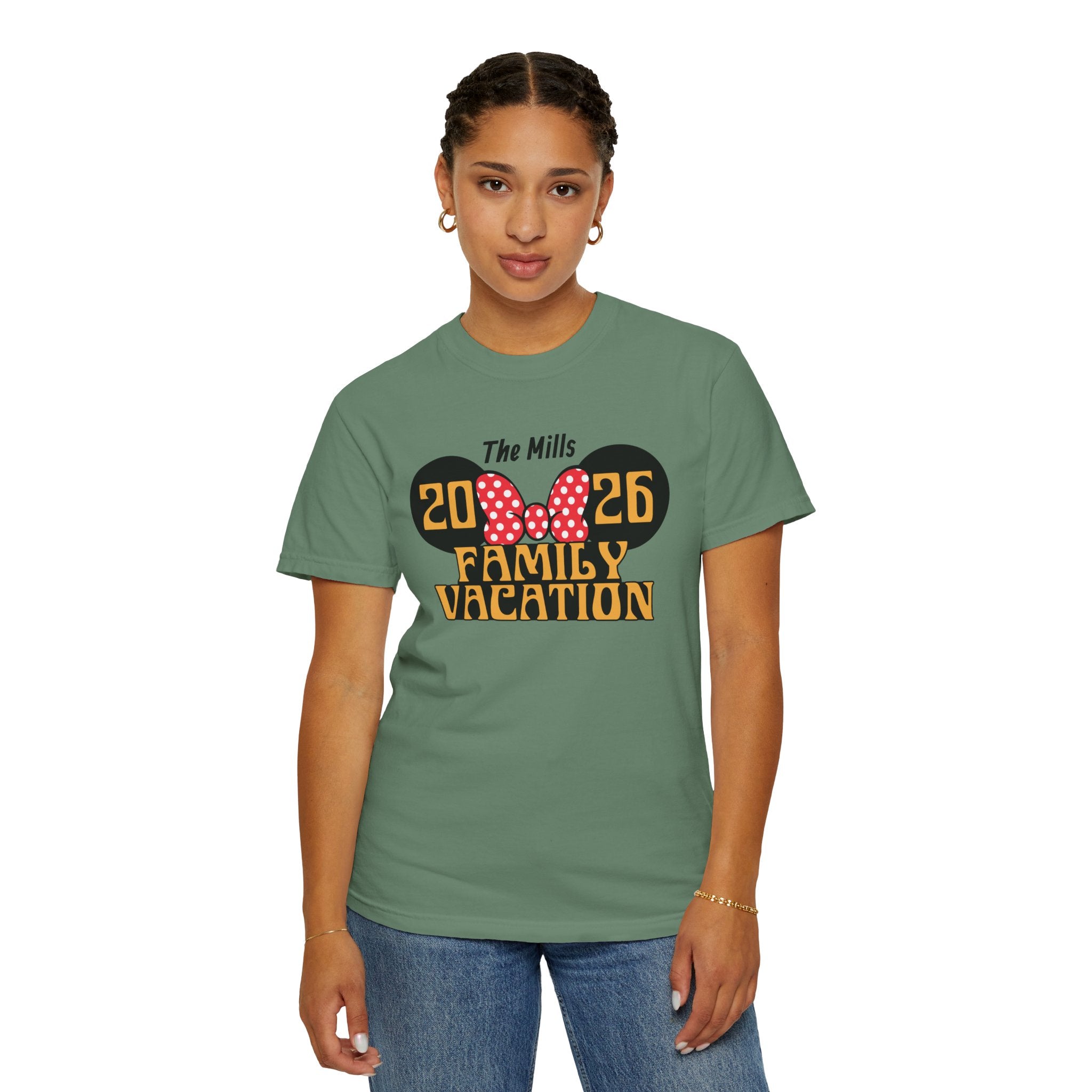 Minnie Mouse–Inspired Family Vacation T-Shirt — Personalized Family Trip Tee