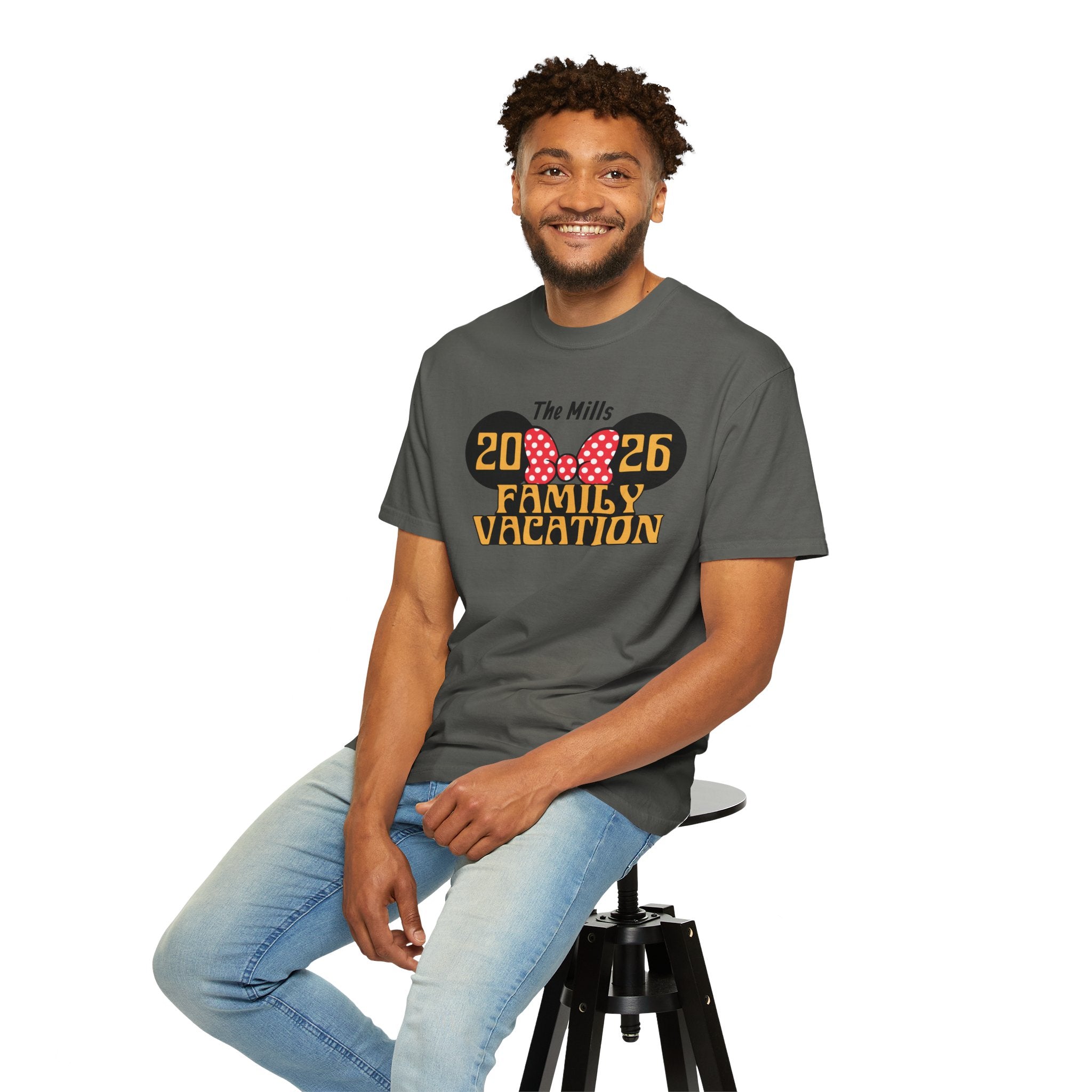 Minnie Mouse–Inspired Family Vacation T-Shirt — Personalized Family Trip Tee
