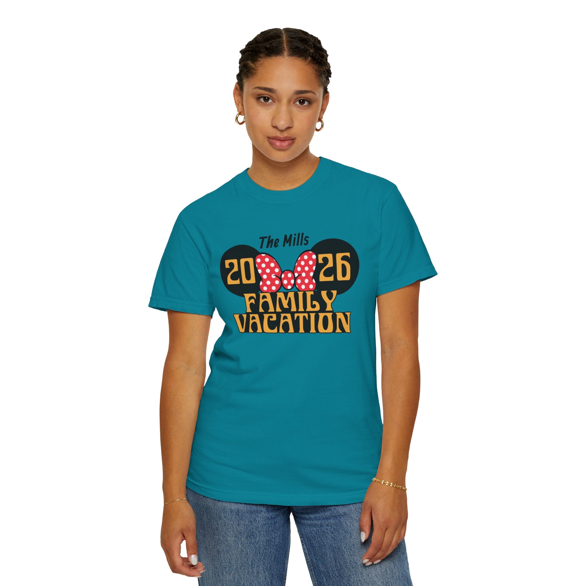 Minnie Mouse–Inspired Family Vacation T-Shirt — Personalized Family Trip Tee