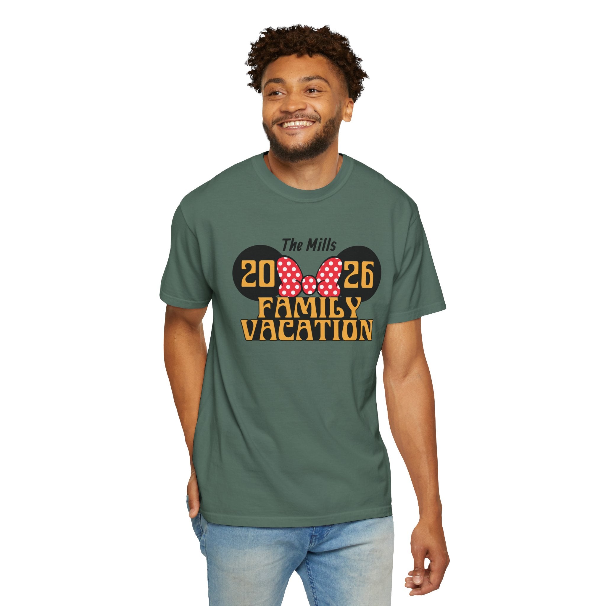 Minnie Mouse–Inspired Family Vacation T-Shirt — Personalized Family Trip Tee