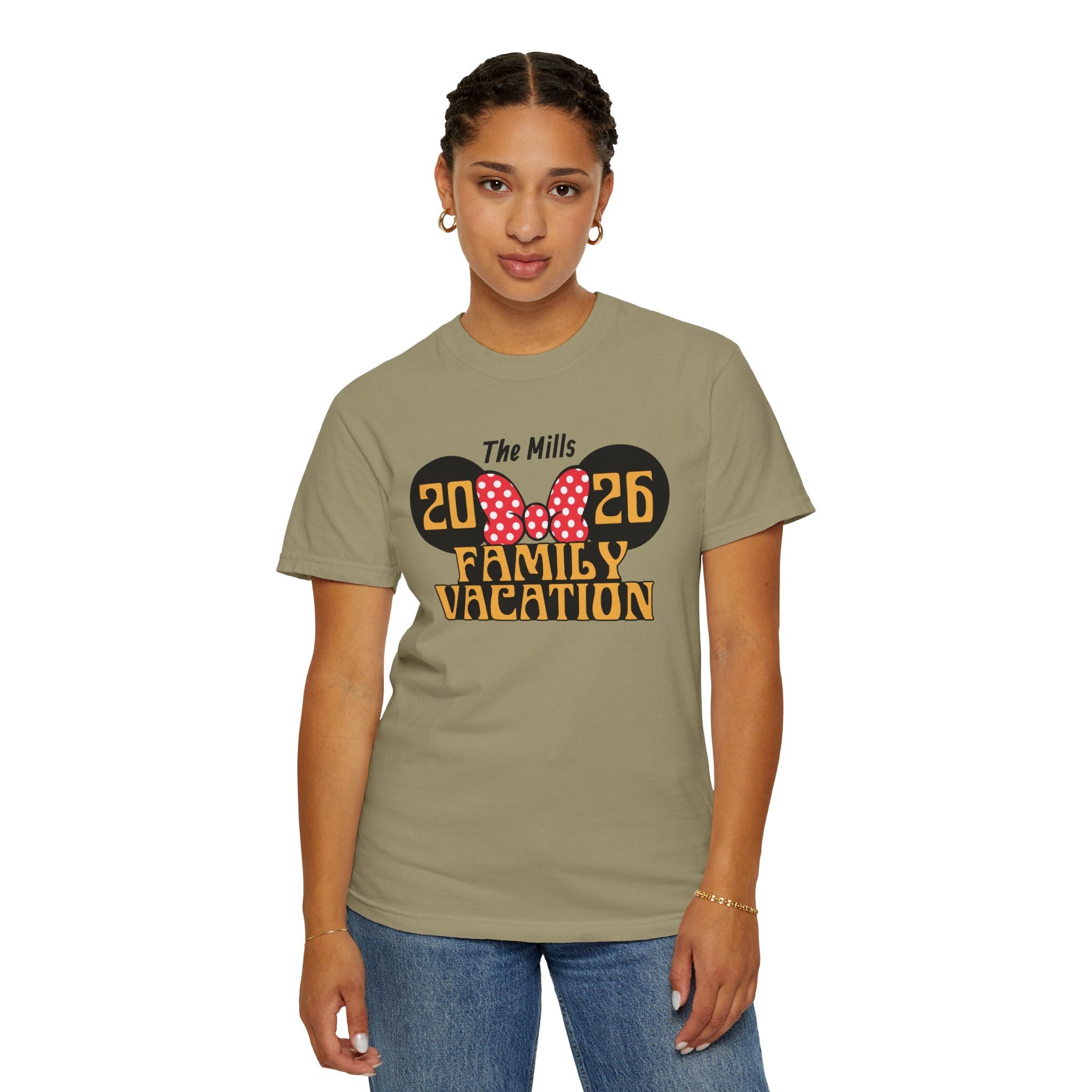 Minnie Mouse–Inspired Family Vacation T-Shirt — Personalized Family Trip Tee