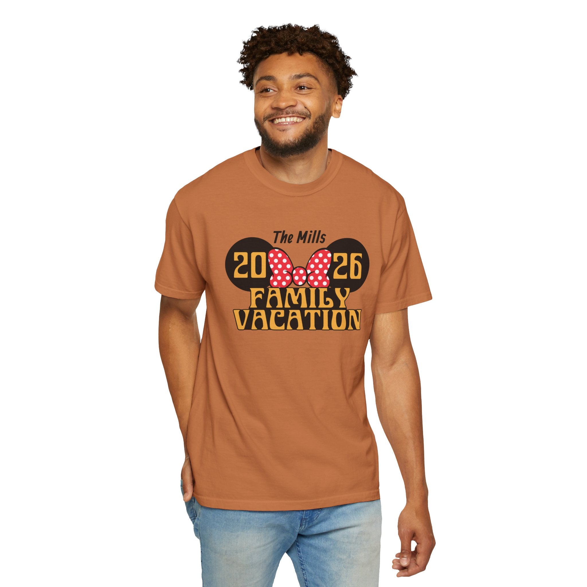Minnie Mouse–Inspired Family Vacation T-Shirt — Personalized Family Trip Tee